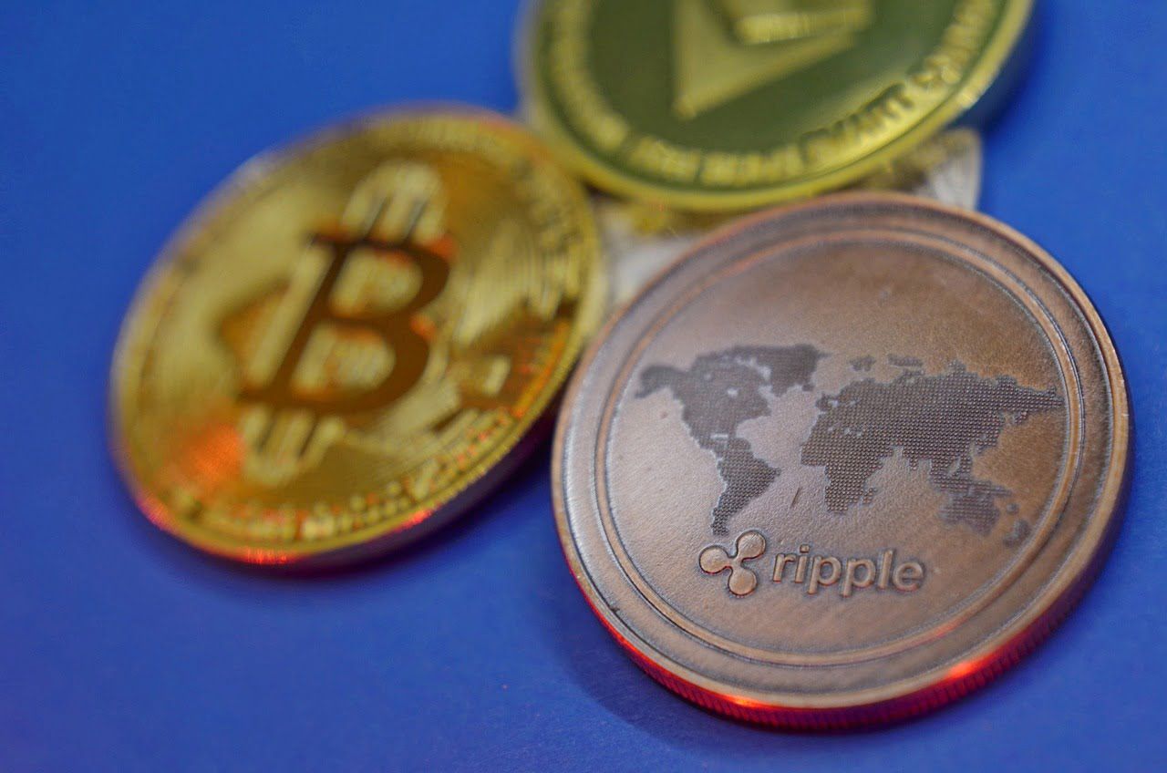 coins-3786693_1280