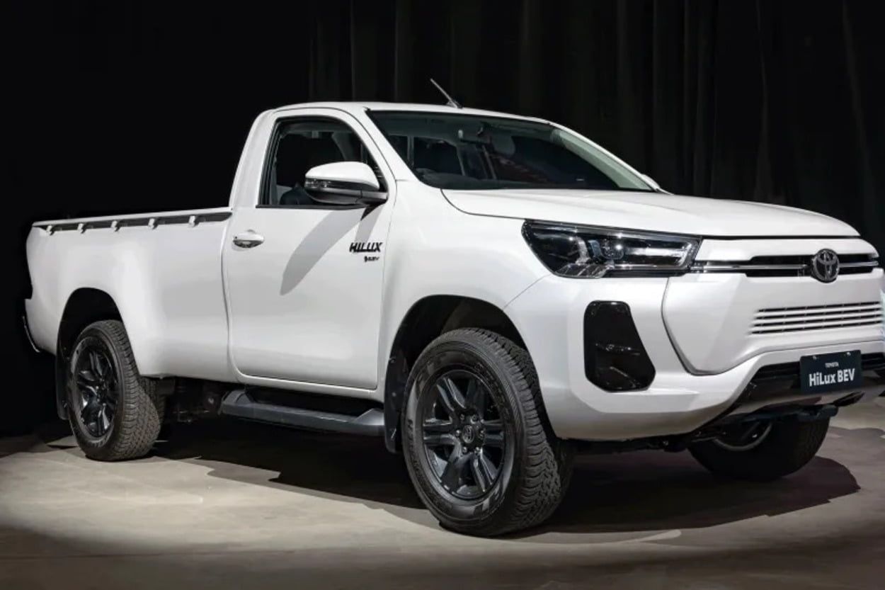 Hilux Listrik (1)