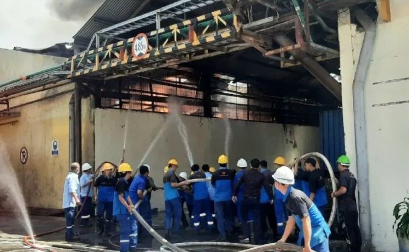 kebakaran Gudang Medan (1) (1)