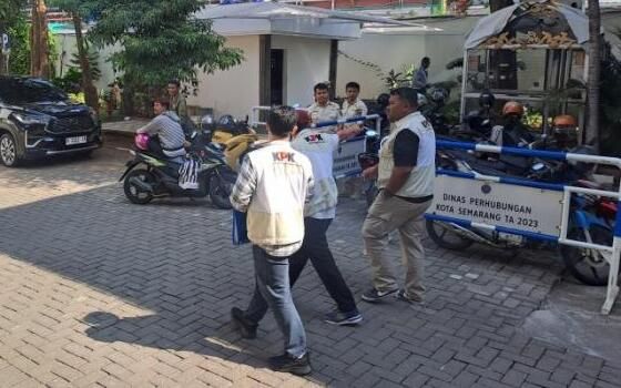 KPK Geledah Semarang