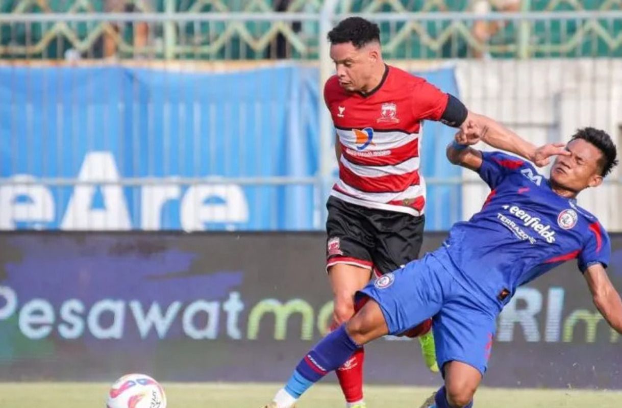 Madura United FC vs Arema
