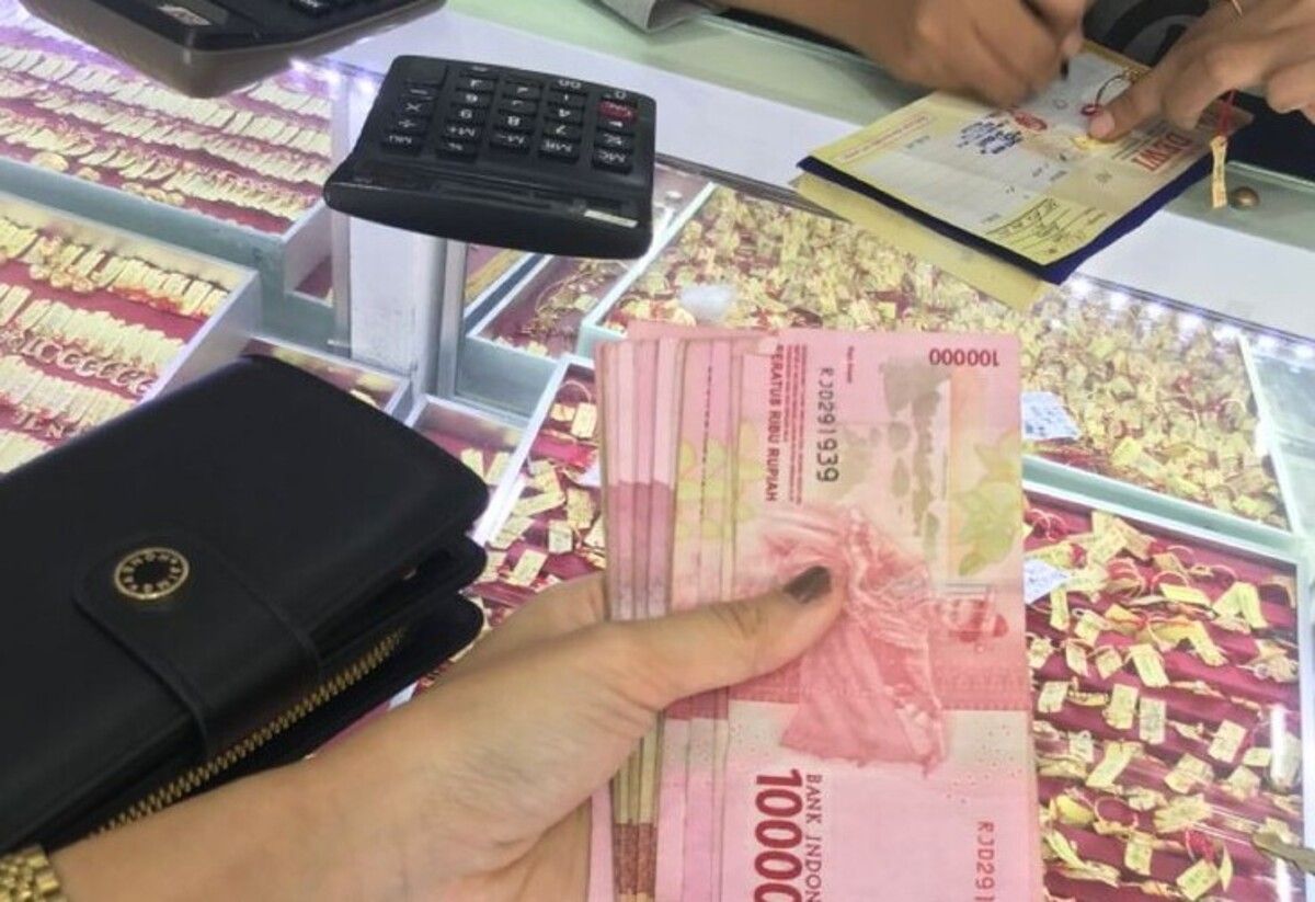Pedagang Toko Emas