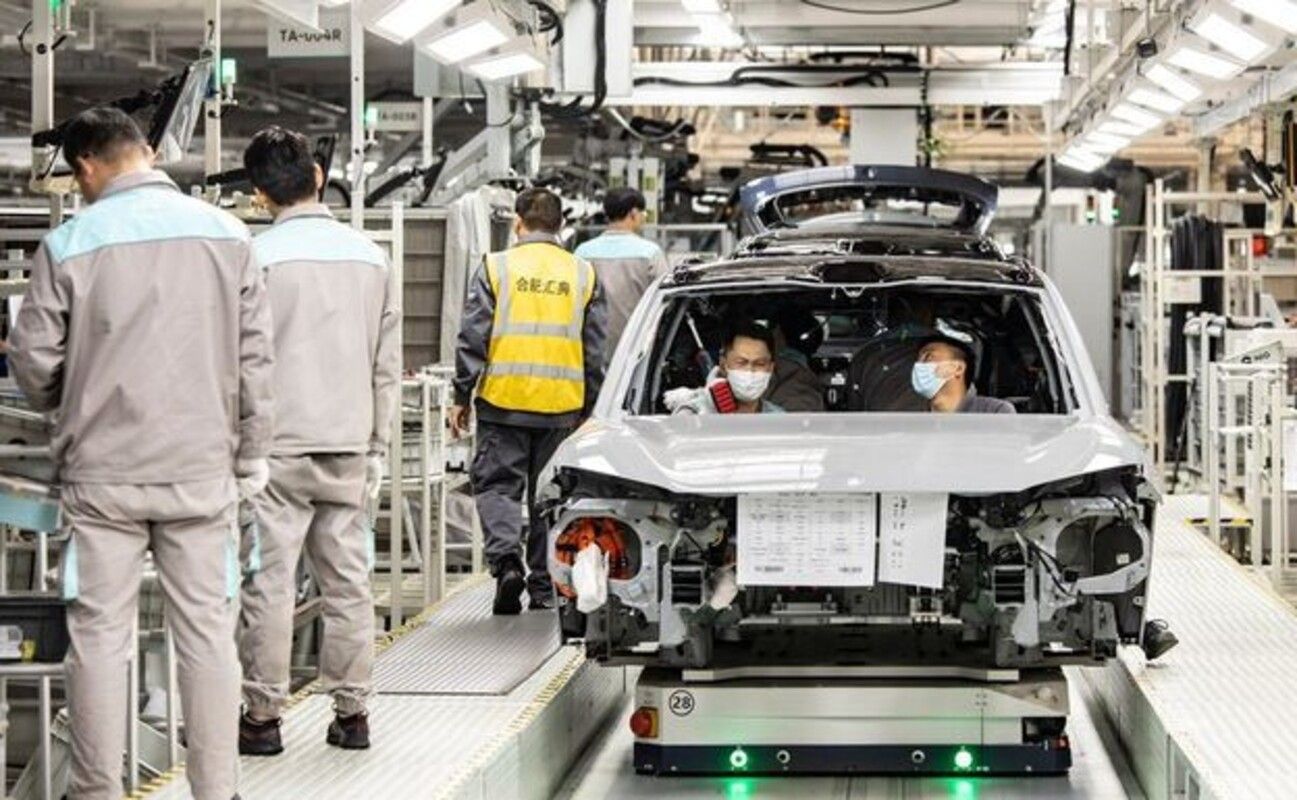 Pabrik mobil listrik China