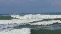 Gelombang Tinggi air laut