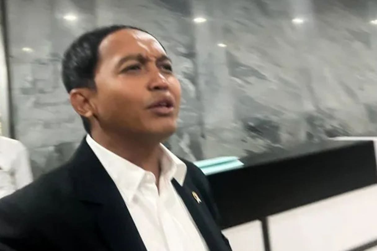 Raja Juli Antoni