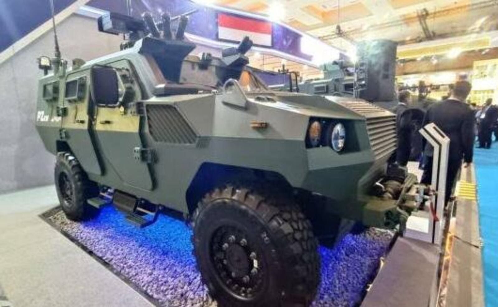 Tank Hibrida P8 Light