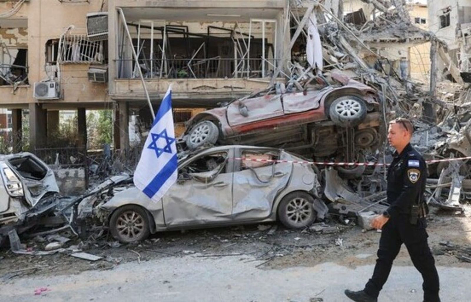 Tel Aviv dibom iran