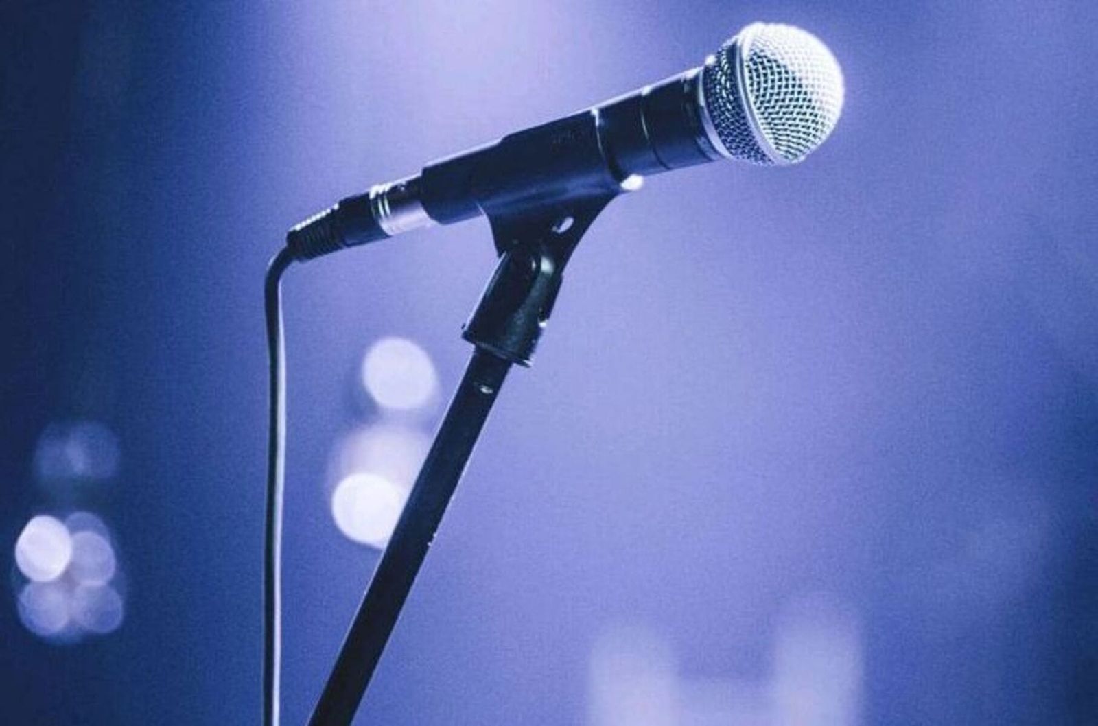 Mic penyanyi