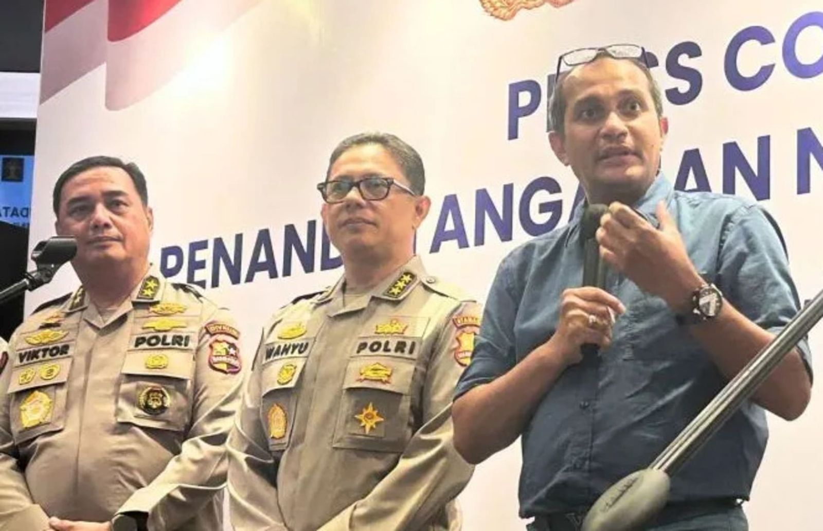 WA menkum Edward