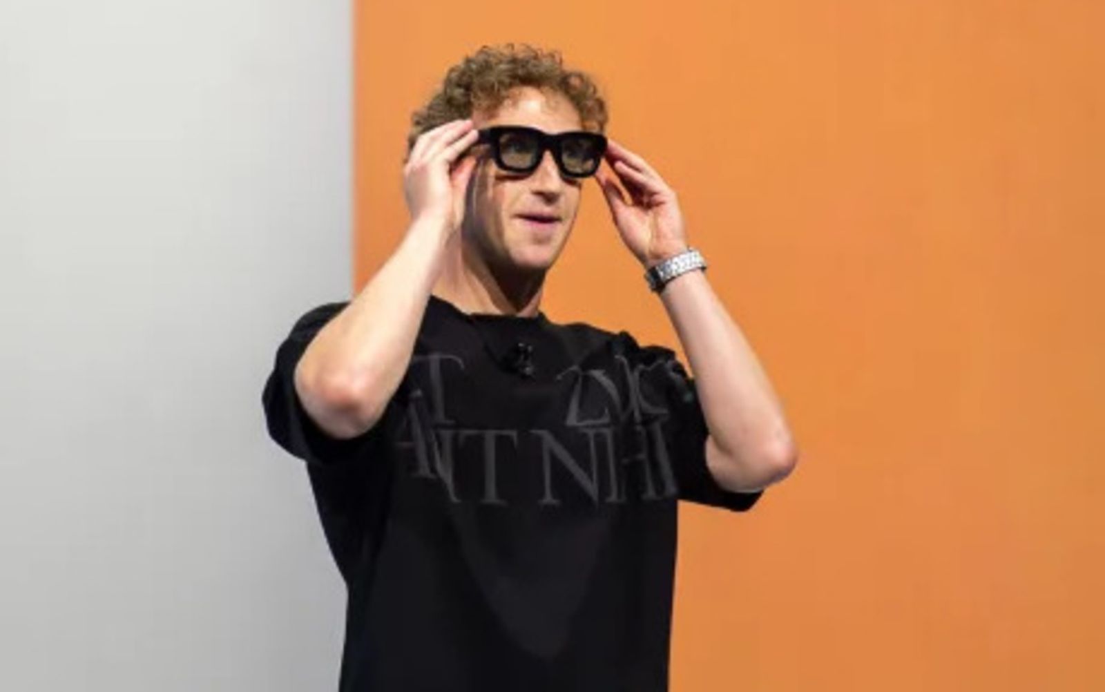 Kacamata Meta Mark Zuckerberg