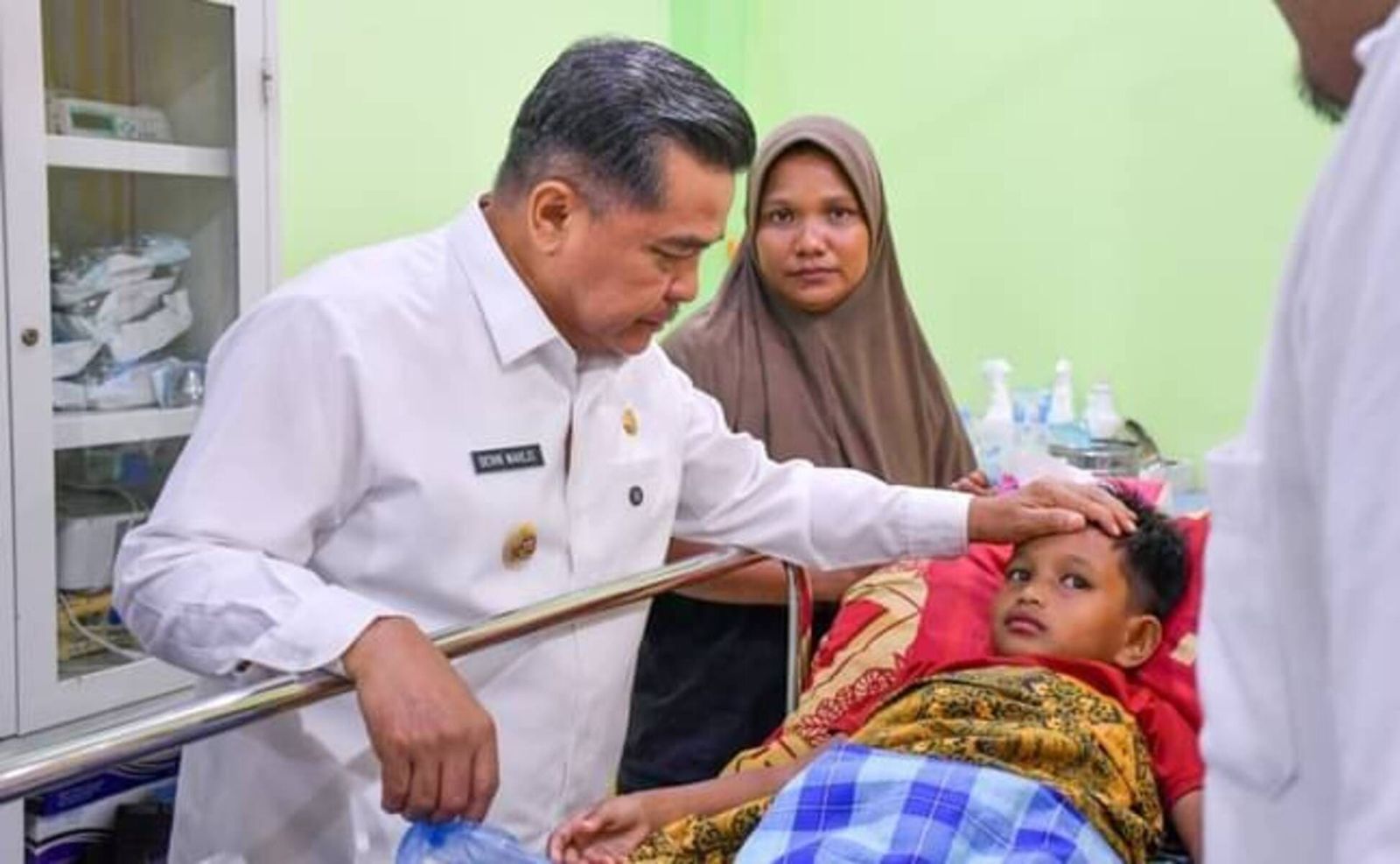 Bupati Agam Benni Warlis