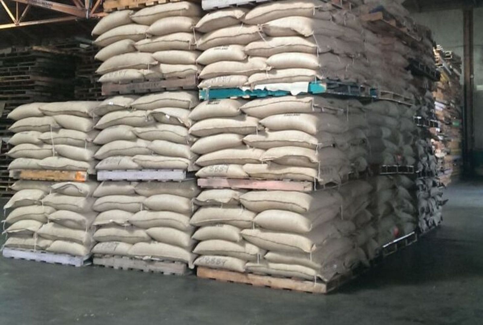 Gudang beras harga beras
