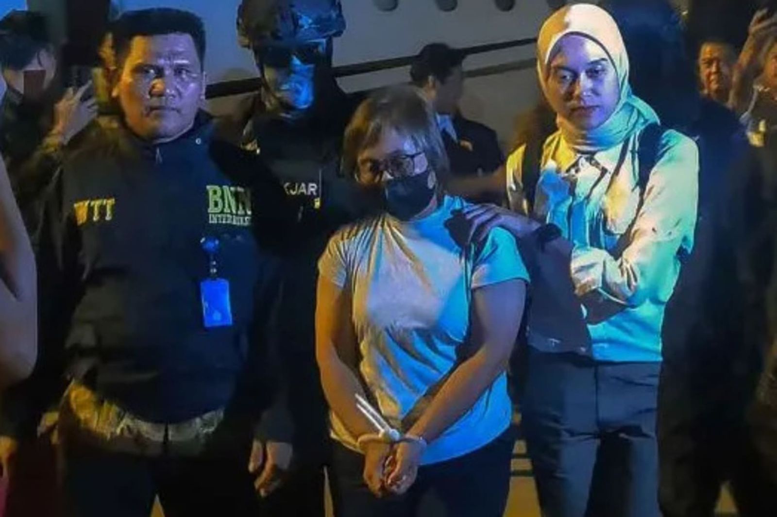 Dewi Astuti alias Mami