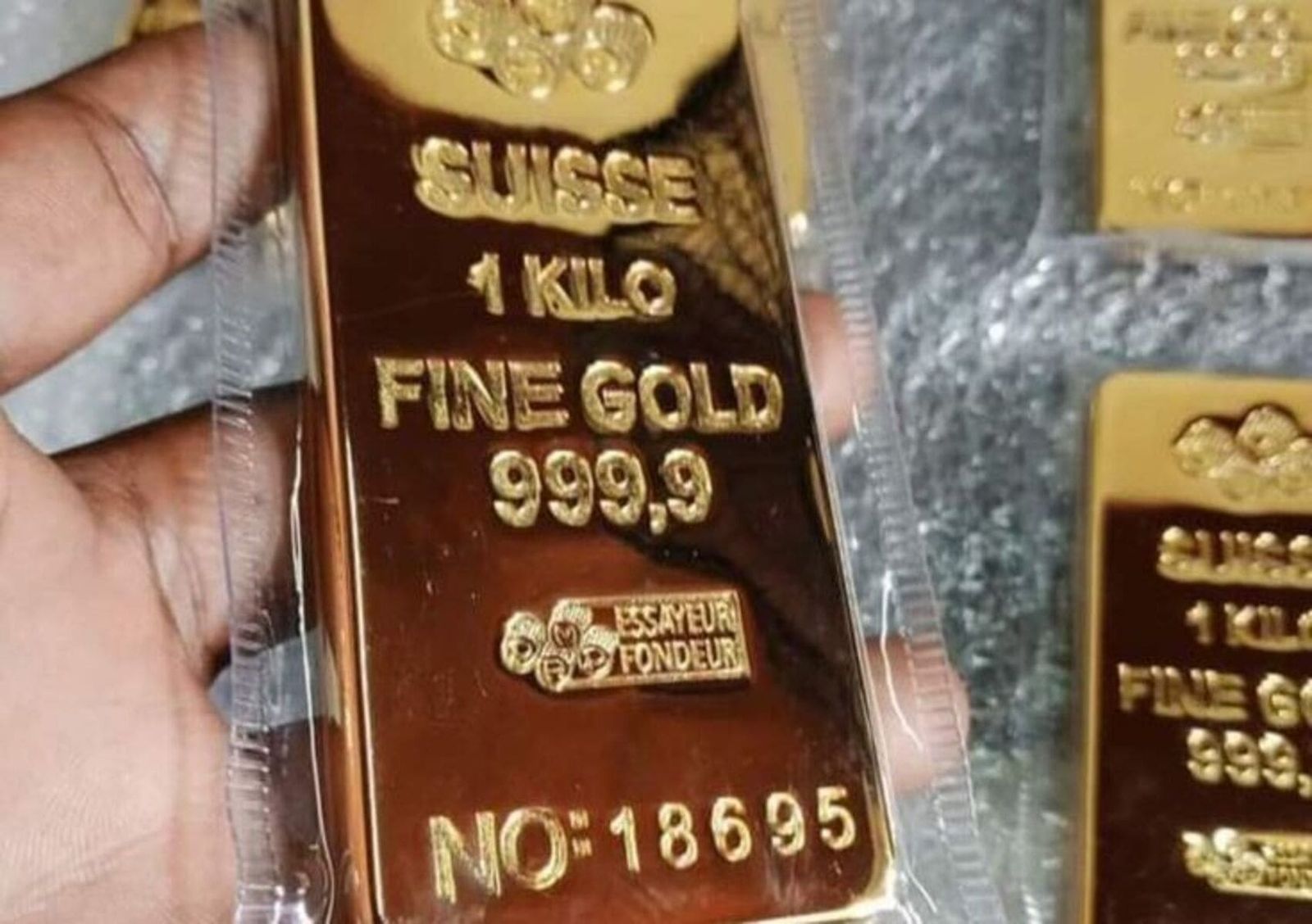 Gold Emas