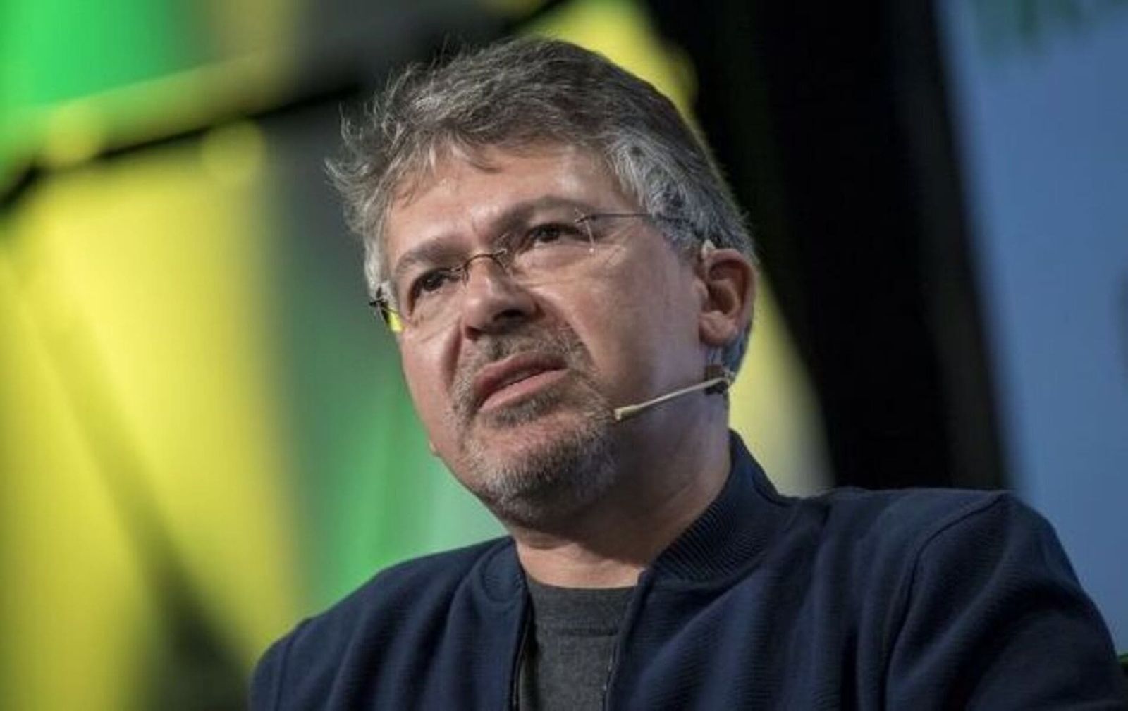 Mantan Bos AI Apple John Giannandrea