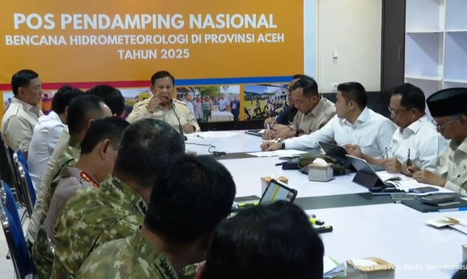 Prabowo Rapat Banjir Prabowo rapat banjir