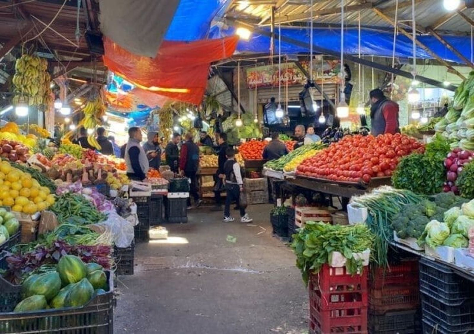 Pedagang pasar tradisional (2)