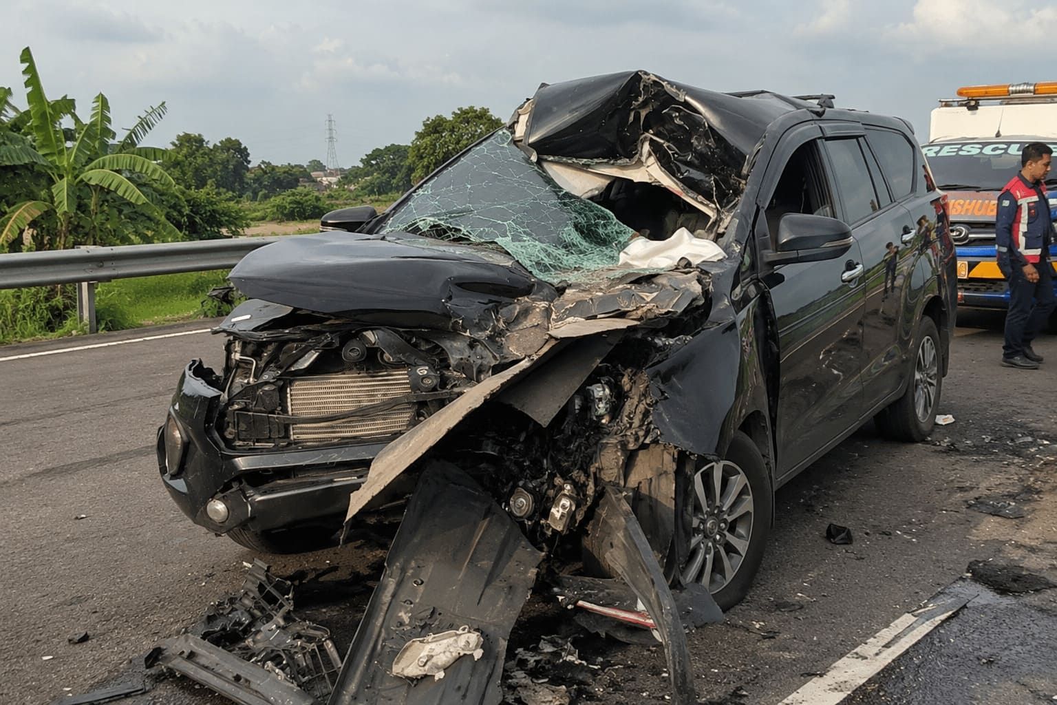 Tabrakan Mobil Gus Hilman