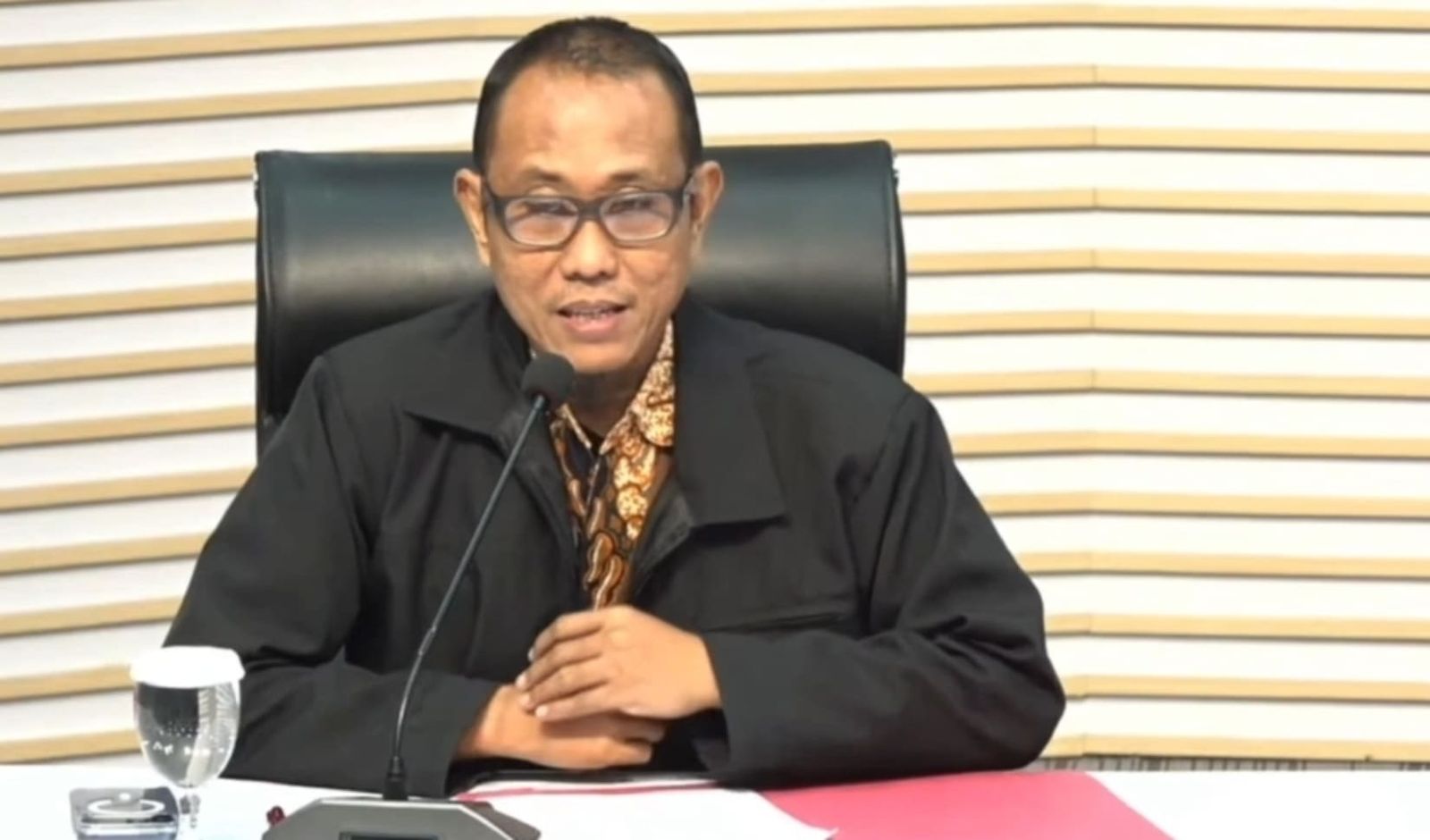 Achmad Taufik Husein KPK