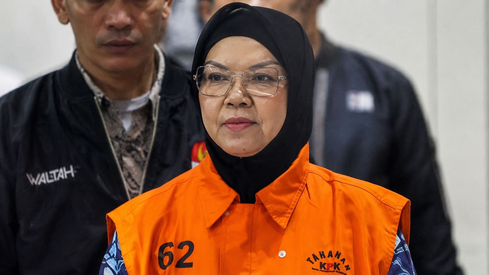 Etik Suryani (1)