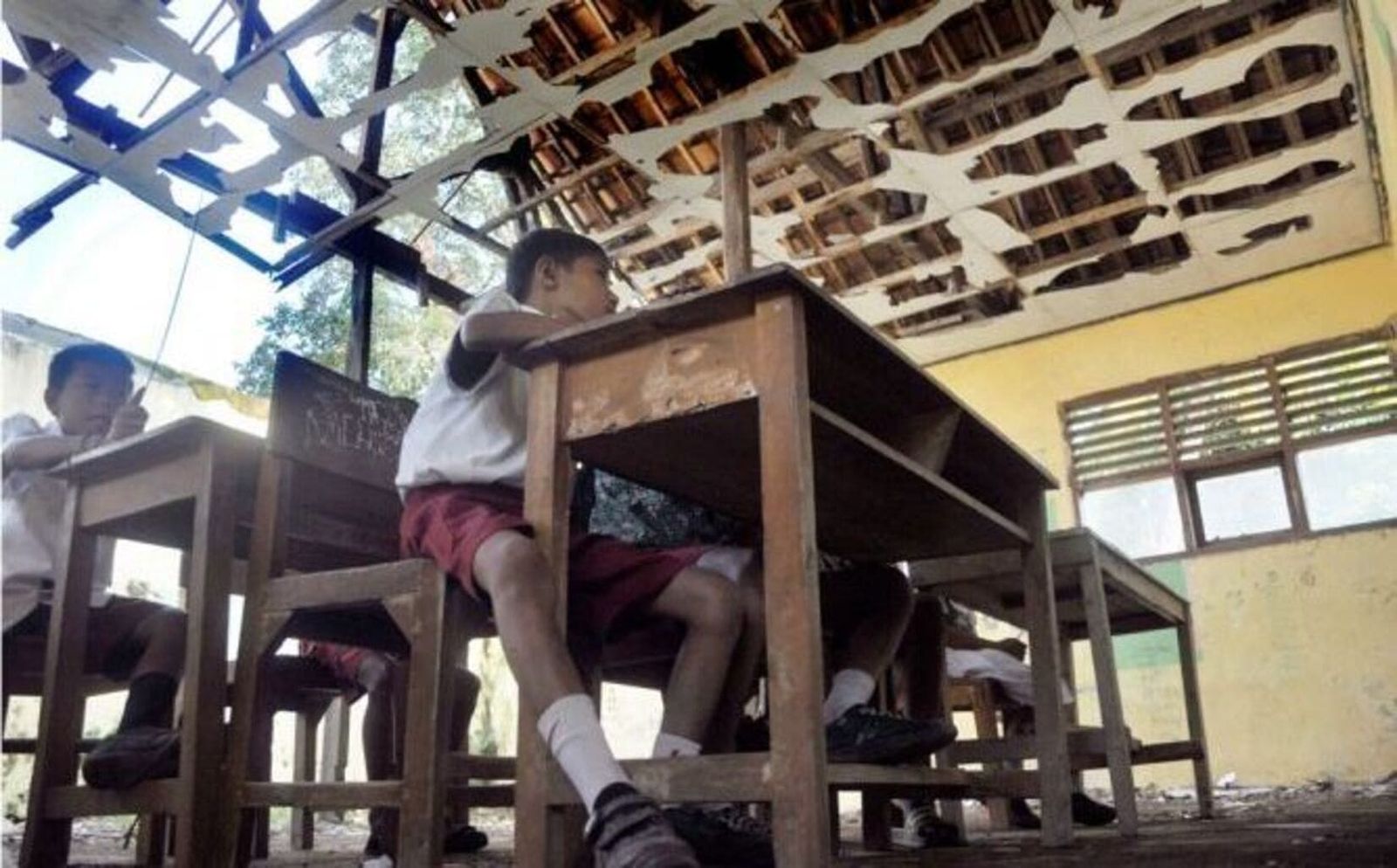 Sekolah Rusak