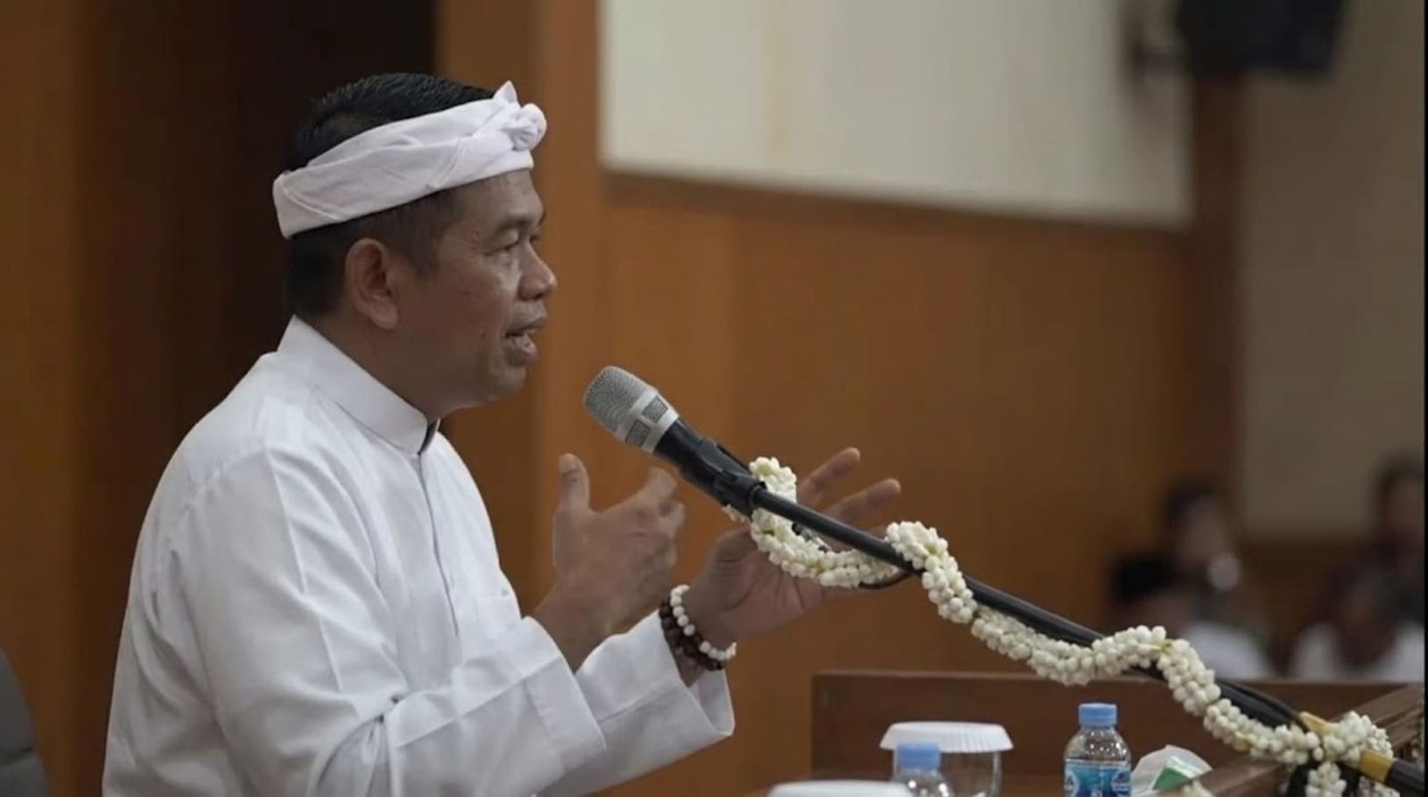 Dedi mulyadi KDM